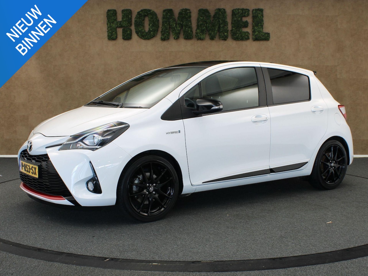 Toyota Yaris - 1.5 Hybrid GR-Sport - CLIMATE CONTROL - SPORTSTUUR - SPORTSTOELEN - 17 INCH LICHT METALEN - AutoWereld.nl