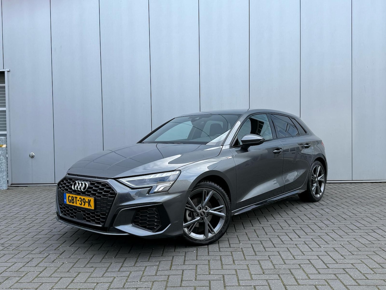 Audi A3 Sportback - 35 TFSI S edition 35 TFSI S edition 150 pk - AutoWereld.nl