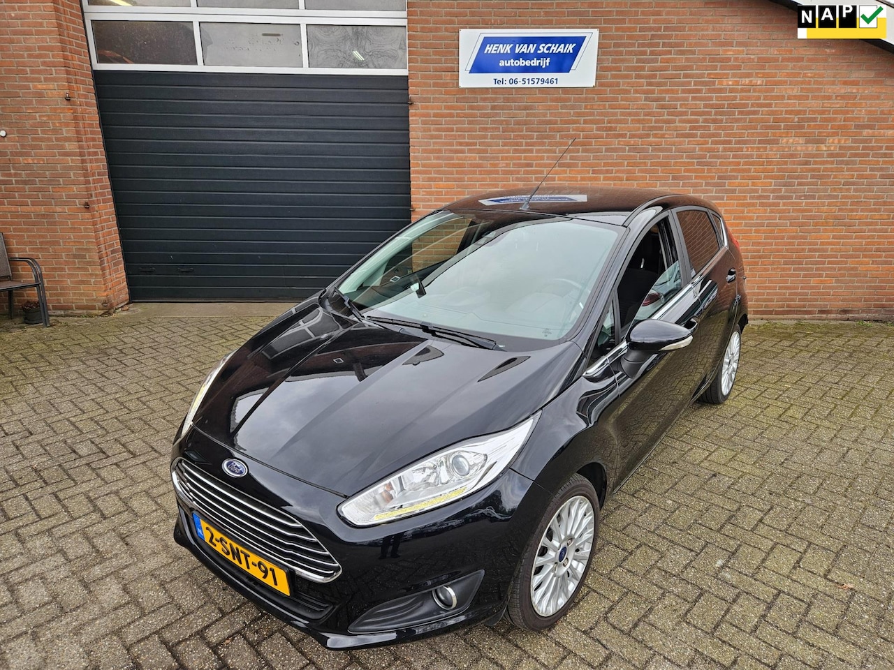 Ford Fiesta - 101PK Titanium 11-2013 - achteruitrij CAMERA - AutoWereld.nl