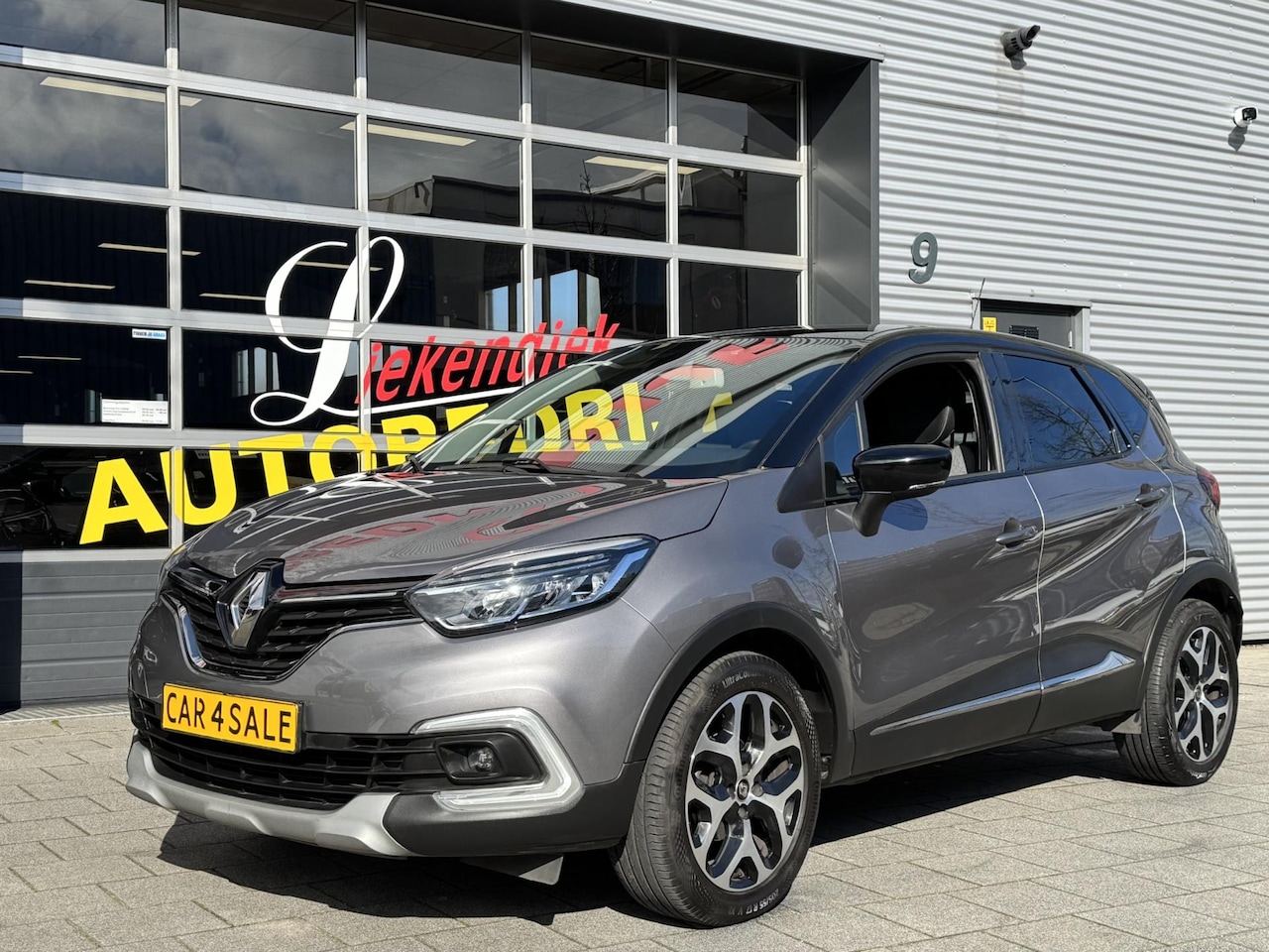 Renault Captur - 0.9 TCe Intens - Navigatie I Airco I PDC I LED I Sport velgen I Dealer onderhouden - AutoWereld.nl