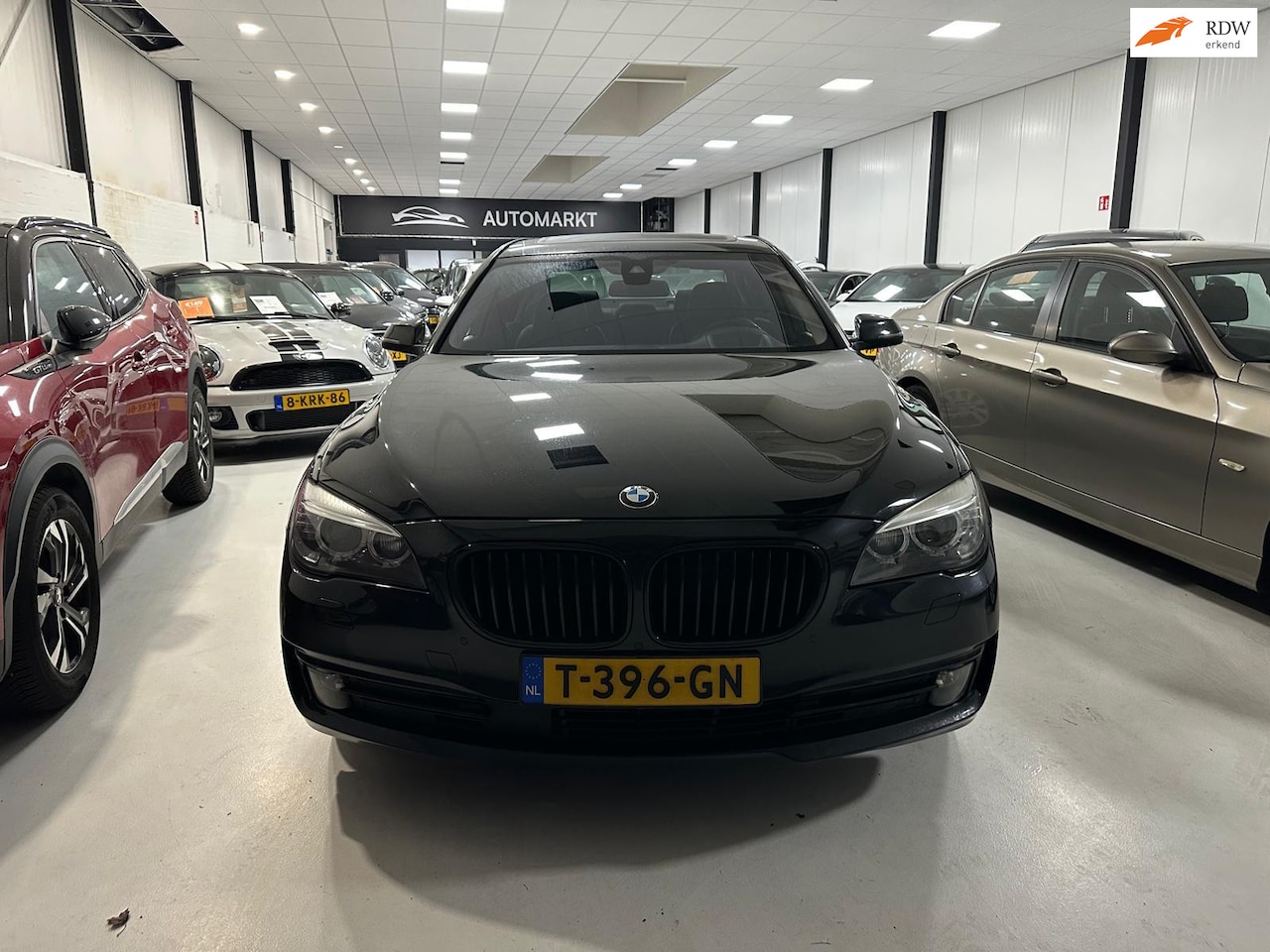 BMW 7-serie - 740Li Individual Edition 116677 KM + 1 JAAR GARANTIE + ZWART LM VELGEN 19 " - AutoWereld.nl