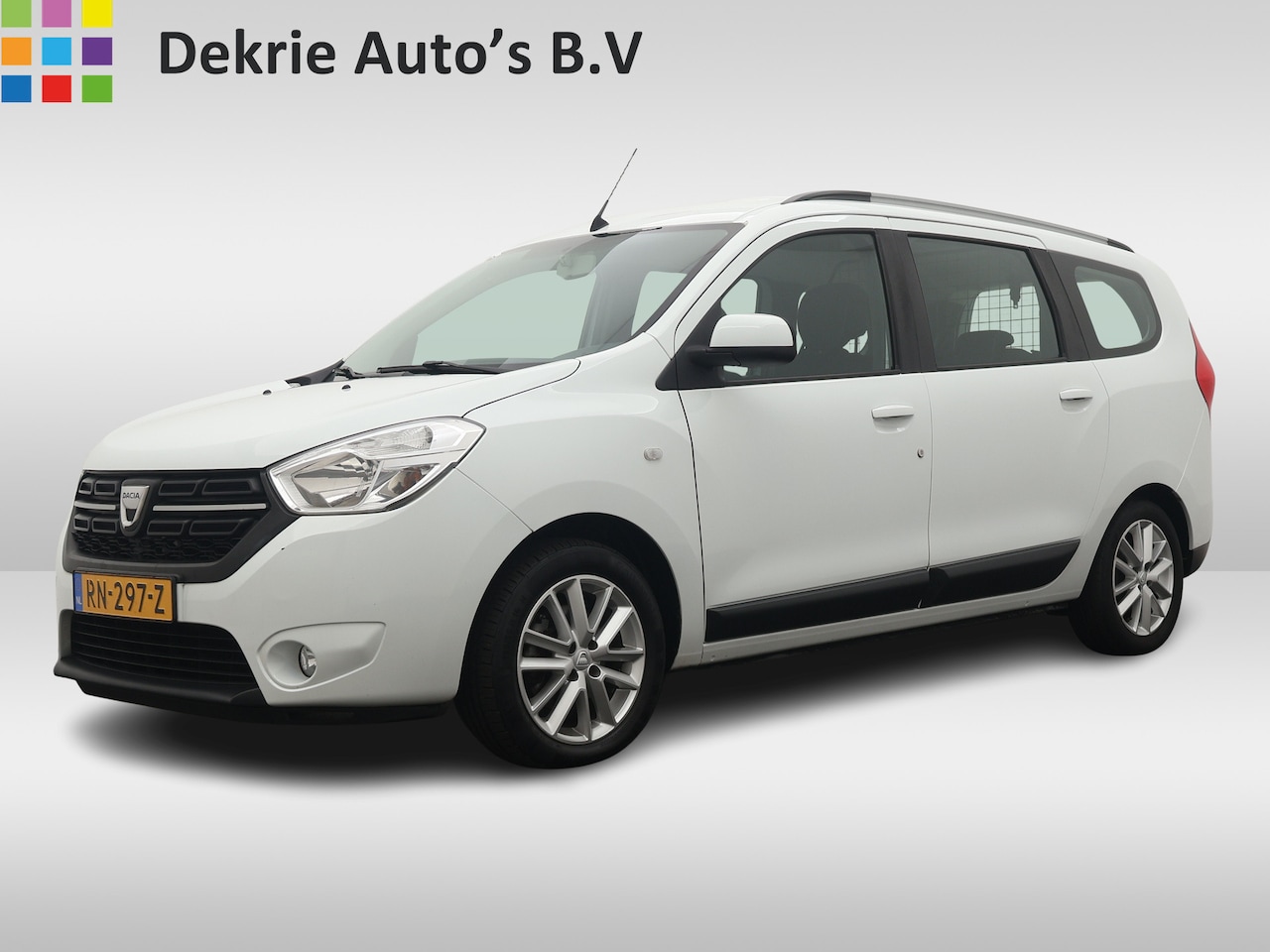 Dacia Lodgy - 1.5 dCi Lauréate Euro6 109PK / 1400kg trekgewicht / Trekhaak / Navigatie / Pdc.+Camera / A - AutoWereld.nl