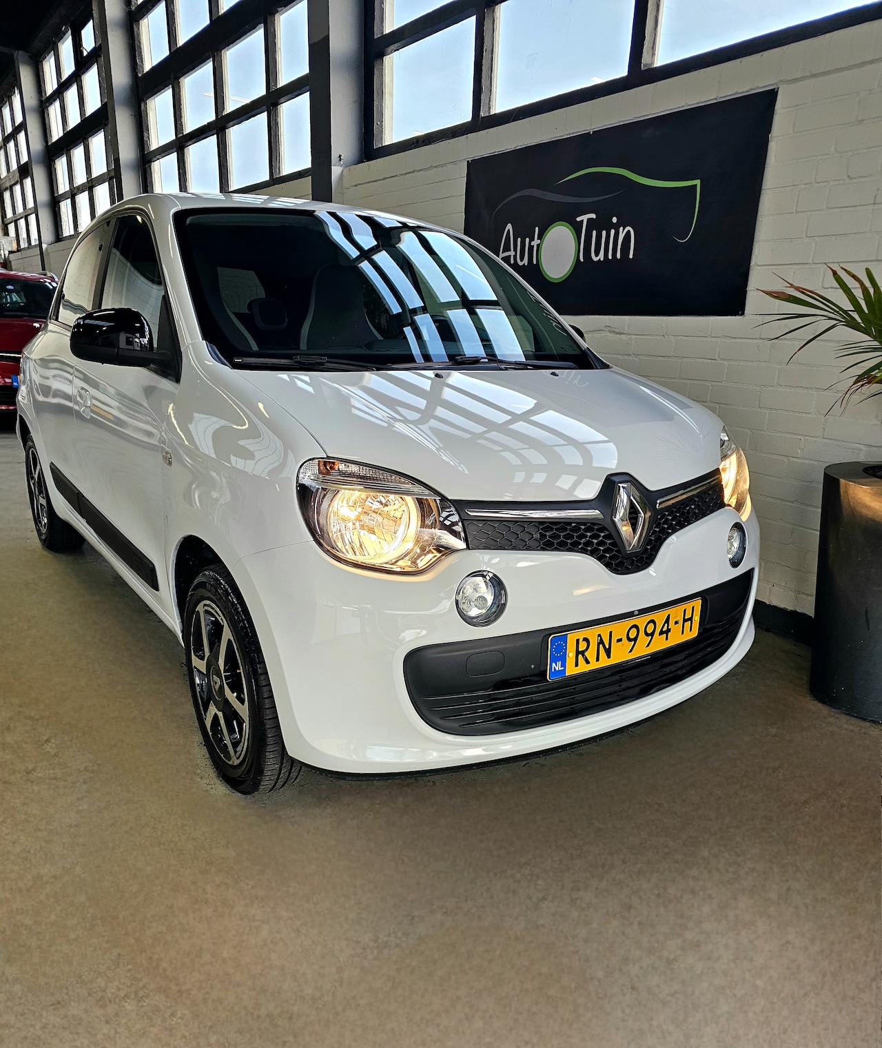 Renault Twingo - 1.0 SCe Limited - AutoWereld.nl