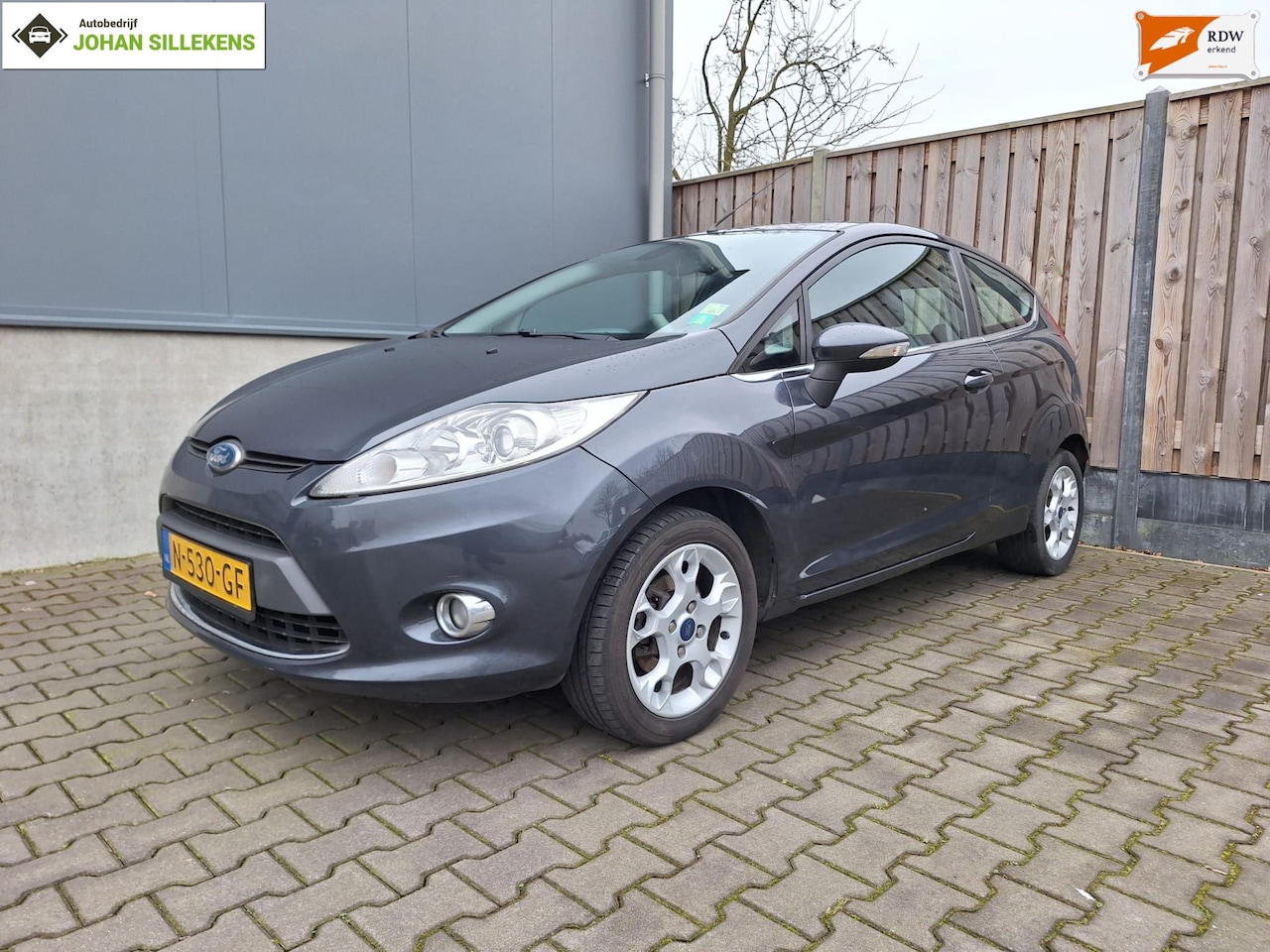 Ford Fiesta - 1.25 Ghia | Airco | Centr. V. | Cruise C. | Stuurbekr. - AutoWereld.nl