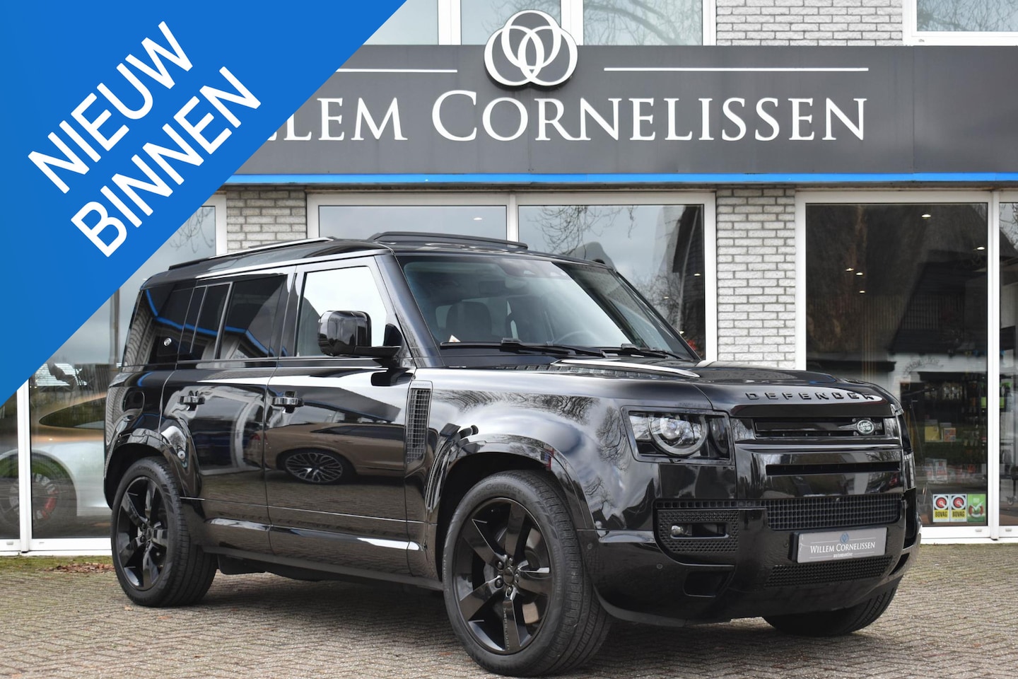 Land Rover Defender 110 - 2.0 P400e 110 XS Edition Pano Trekhaak Carplay - AutoWereld.nl