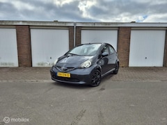 Toyota Aygo - 1.0-12V + 5-Deurs / Airco