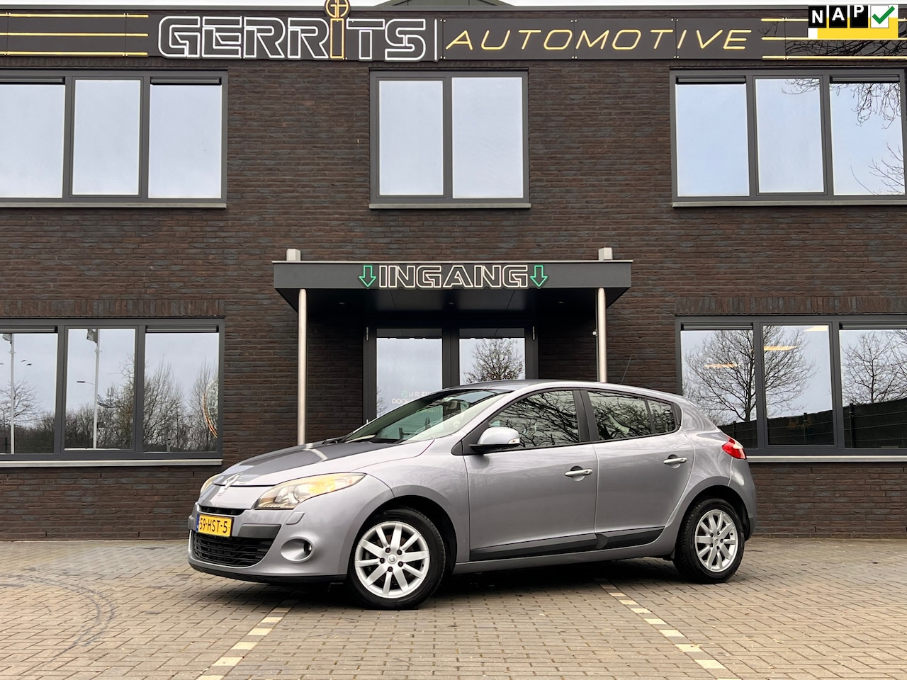 Renault Mégane - 1.6 Expression 1.6 Expression - AutoWereld.nl