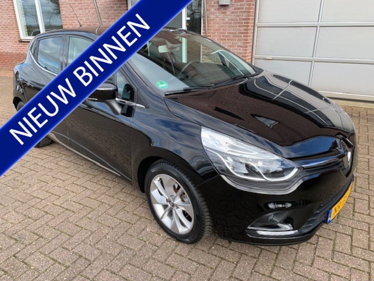 Renault Clio - 0.9 TCe Limited Navigatie prijs rijklaar - AutoWereld.nl