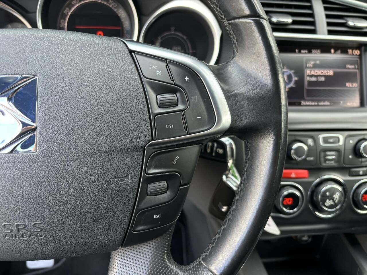 Citroën DS4 - 1.6 VTi So Chic INCL. Grote Beurt!! Airco/ Stoelmassage/ Cruise Control/ Navigatie!!