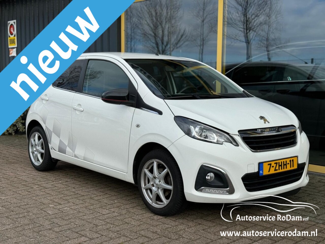 Peugeot 108 - 1.2 VTi Allure 1.2 VTi Allure - AutoWereld.nl