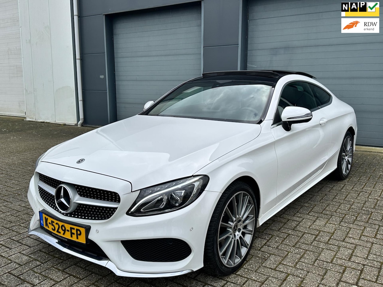 Mercedes-Benz C-klasse Coupé - 200 4MATIC Sport Edition Pano ///AMG Pakket 2017 Stoelverwarming - AutoWereld.nl