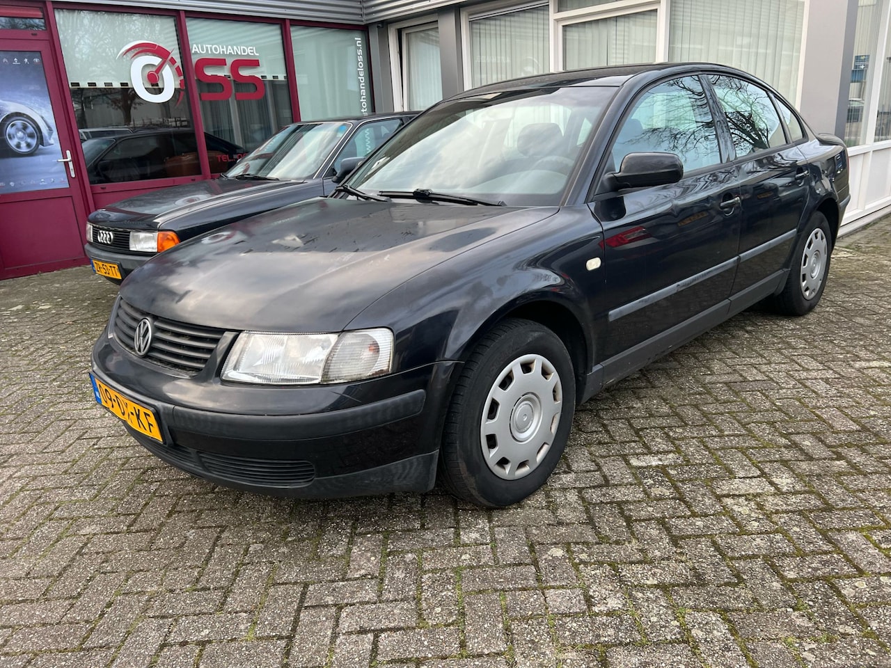 Volkswagen Passat - 1.8-5V Trendline LOOP OF SLOOP HANDEL EXPORT - AutoWereld.nl