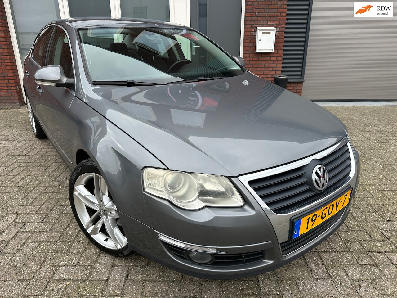 Volkswagen Passat - 1.8 TFSI Comfortline 1.8 TFSI Comfortline - AutoWereld.nl