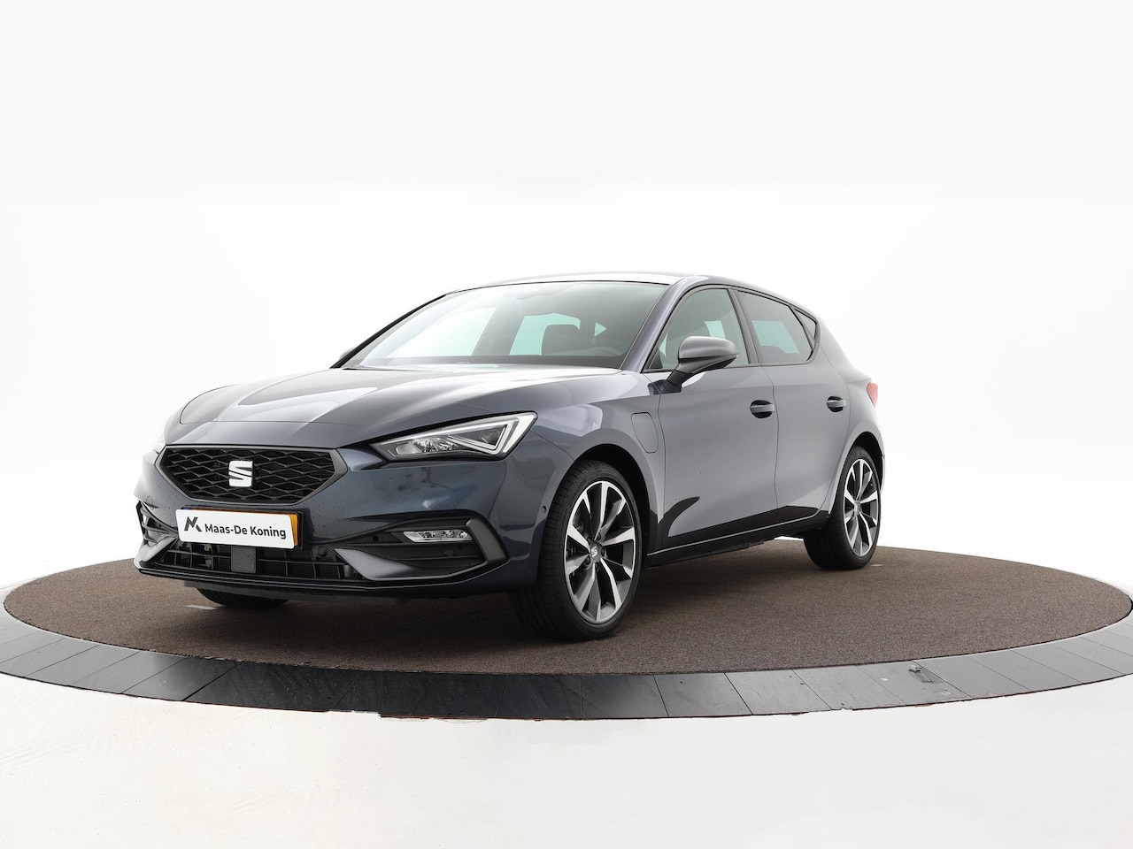 Seat Leon - 1.4 TSI eHybrid PHEV FR Business Intense |  Technology pack | Velgen 'performance supreme' - AutoWereld.nl