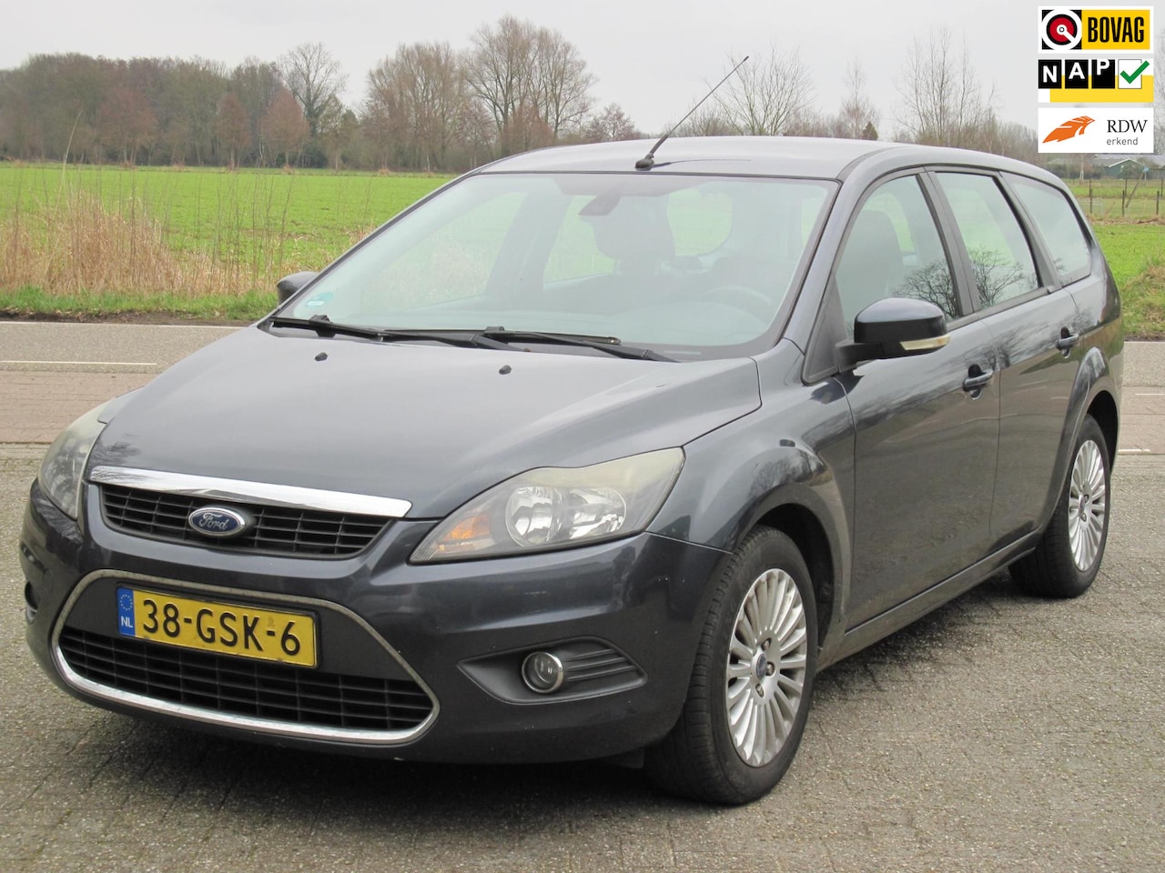 Ford Focus Wagon - 1.6 TDCi Titanium + trekhaak - AutoWereld.nl