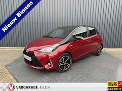 Toyota Yaris - 1.5 Hybrid Bi-Tone Plus | Pano dak | Emotional RED | Rijklaar