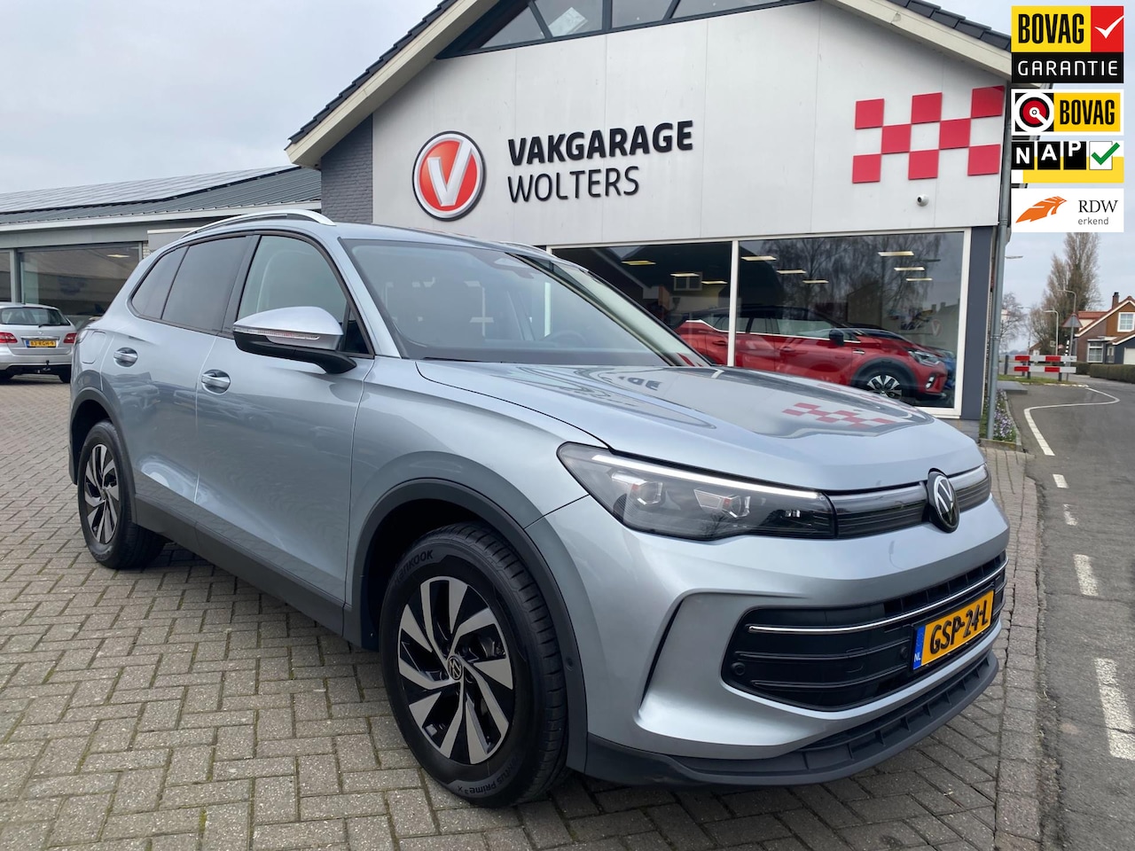 Volkswagen Tiguan - 1.5 eTSI Life Edition/Apple Carplay/ RIJKLAARPRIJS! - AutoWereld.nl