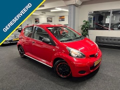 Toyota Aygo - 1.0-12V *NAP*2011*5drs*APK