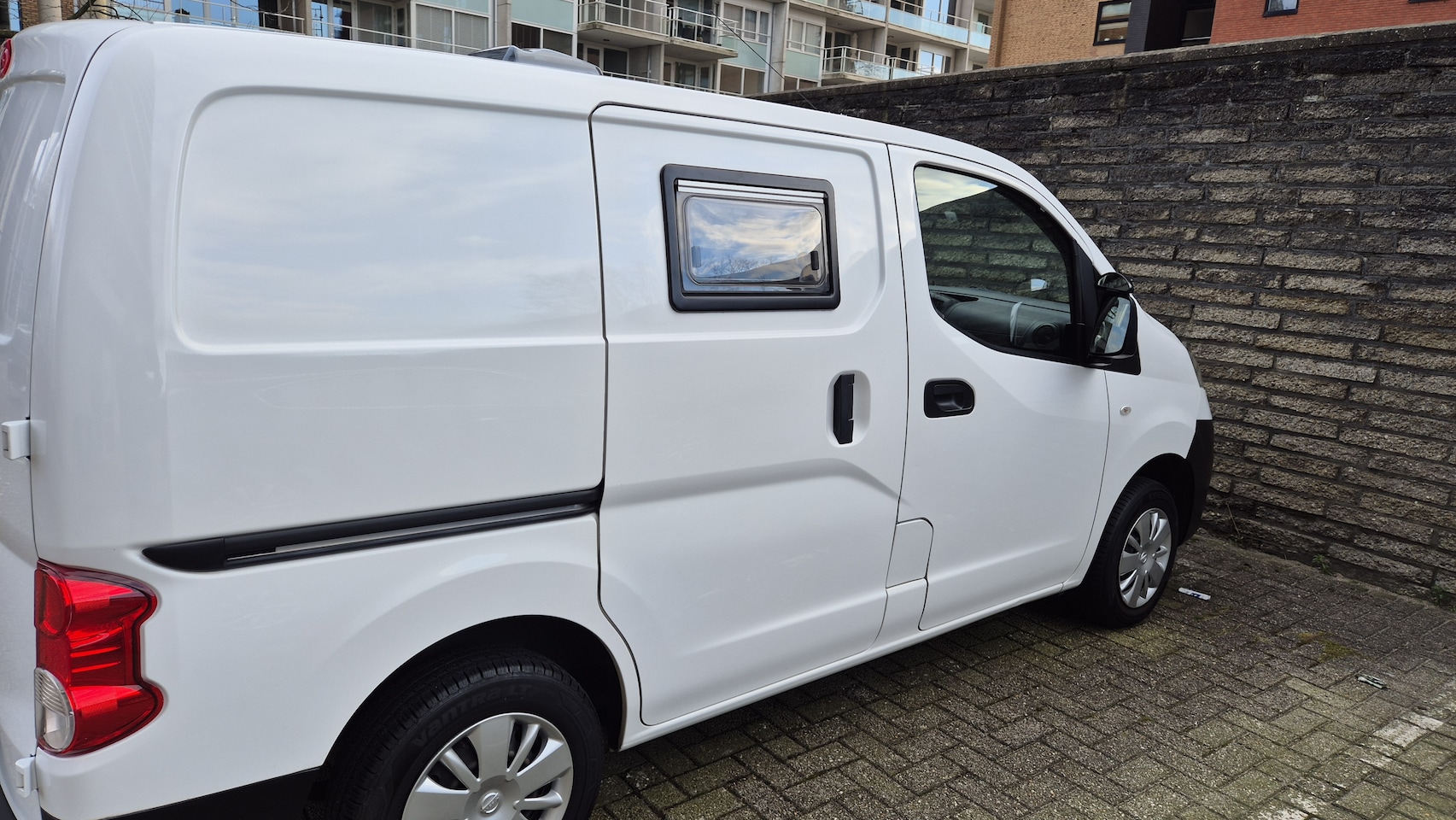 Nissan NV200 - 1.6 Optima Omgebouwd tot 1 persoons camper - AutoWereld.nl