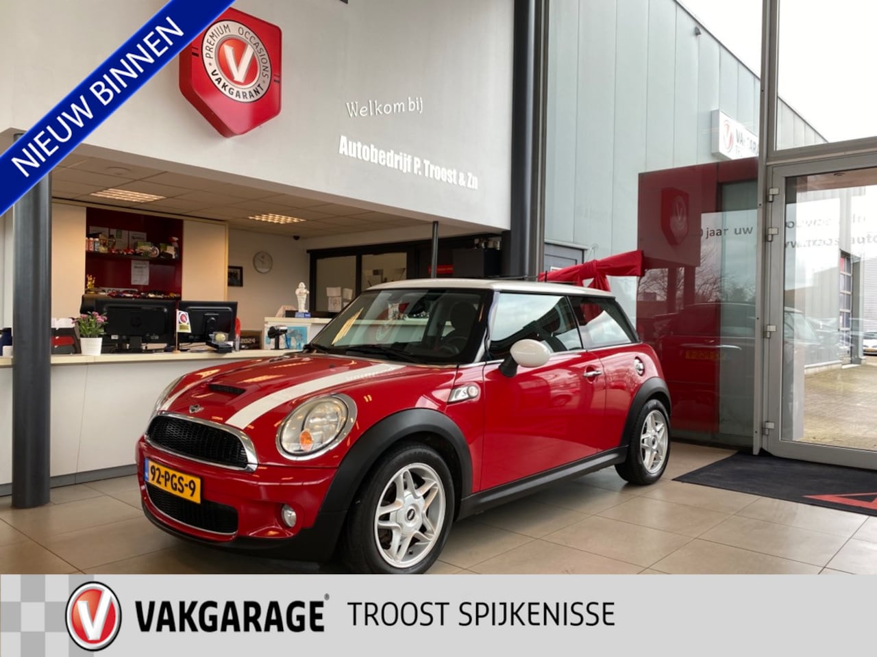 MINI Cooper S - Mini 1.6 S,Panoramadak,Climate&Cruiscontrol,Spraakbediening,Halfleder,TwoTone Lak,16 Inch - AutoWereld.nl