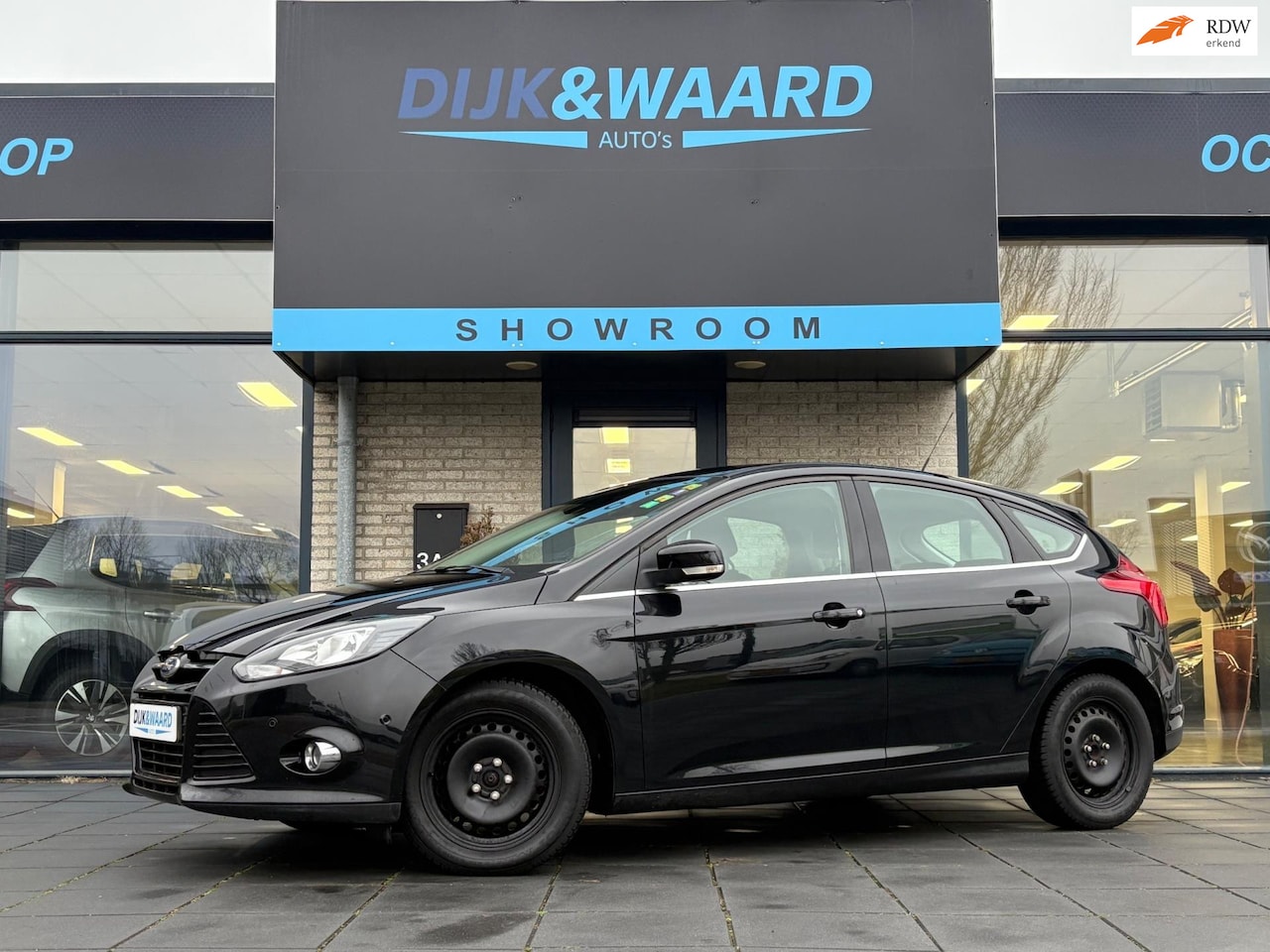 Ford Focus - 1.0 EcoBoost Lease Titanium | AMBIANCE LIGHT | CRUISE CONTROL | CLIMATE CONTROL - AutoWereld.nl