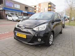 Hyundai i10 - 1.0i Blue 66pk i-Motion Comfort Clima/cruise