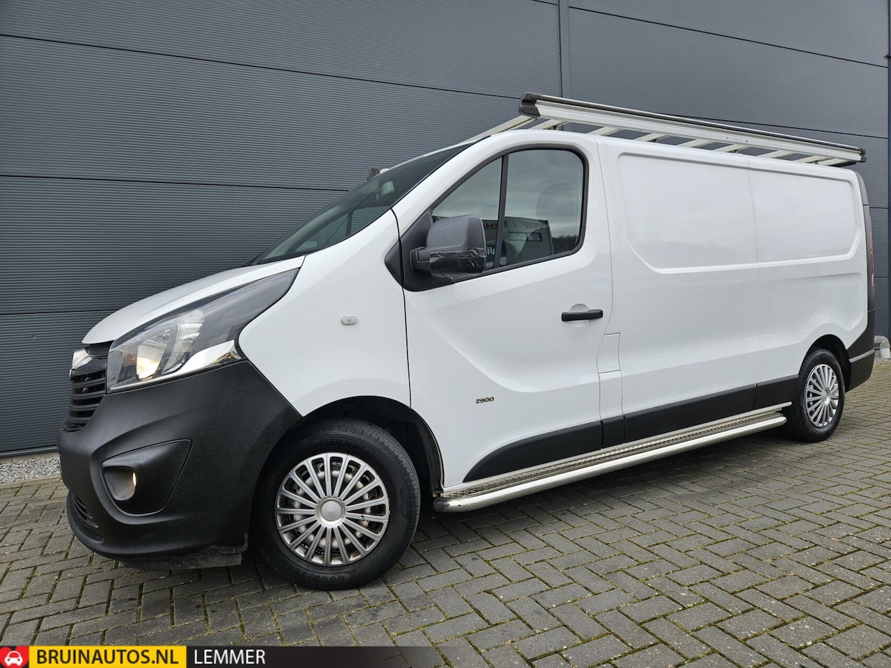 Opel Vivaro - 1.6 CDTI L2H1 DC Airco Cruise Navi 120PK - AutoWereld.nl