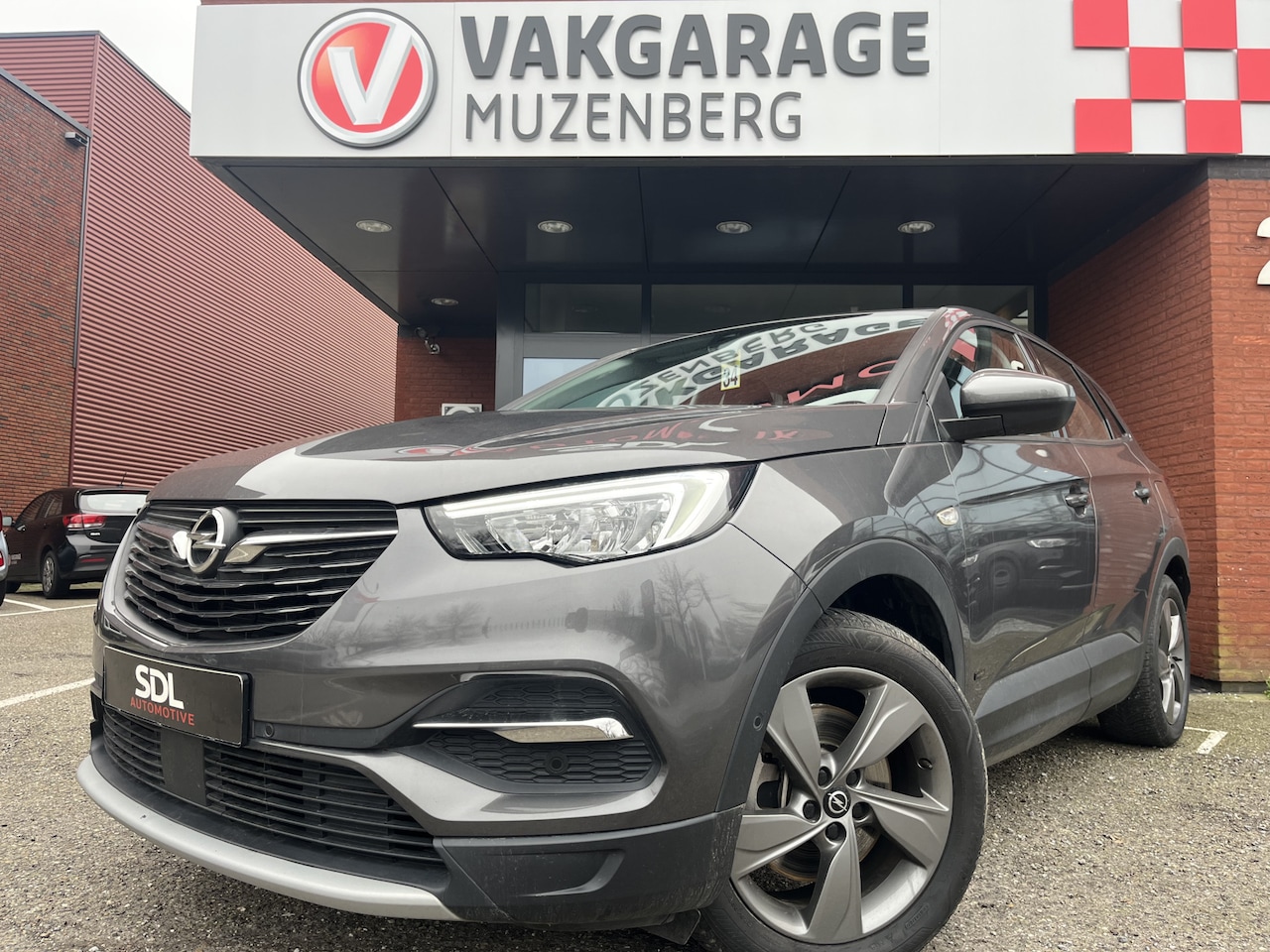 Opel Grandland X - 1.6 Turbo Hybrid Business Elegance // FULL LED // ELEK. KLEP // NAVI+CARPLAY // CAMERA // - AutoWereld.nl