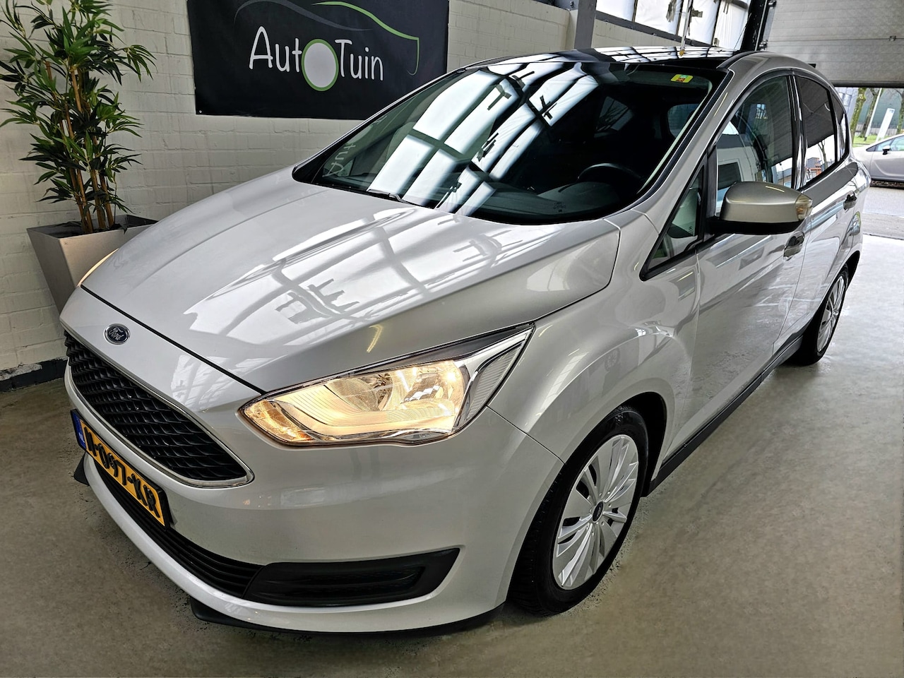 Ford C-Max - 1.0 Ambiente - AutoWereld.nl