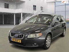 Volvo V70 - 1.6 T4 Limited PANO LEDER PSENSOR CRUISE 2 X SLEUTELS