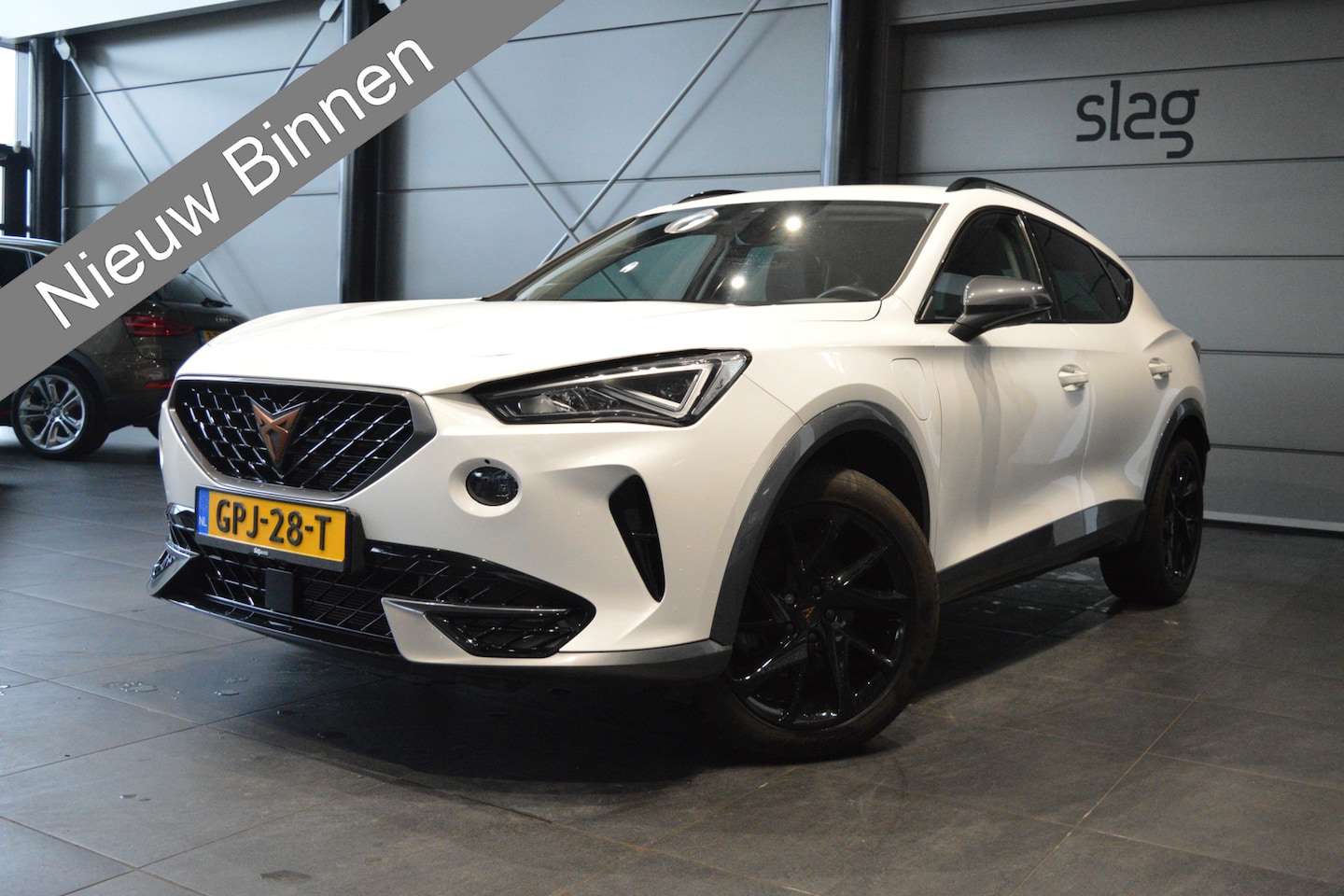 CUPRA Formentor - 1.4 TSI e-Hybrid Black Style clima cruise pdc led 18 inch !! - AutoWereld.nl