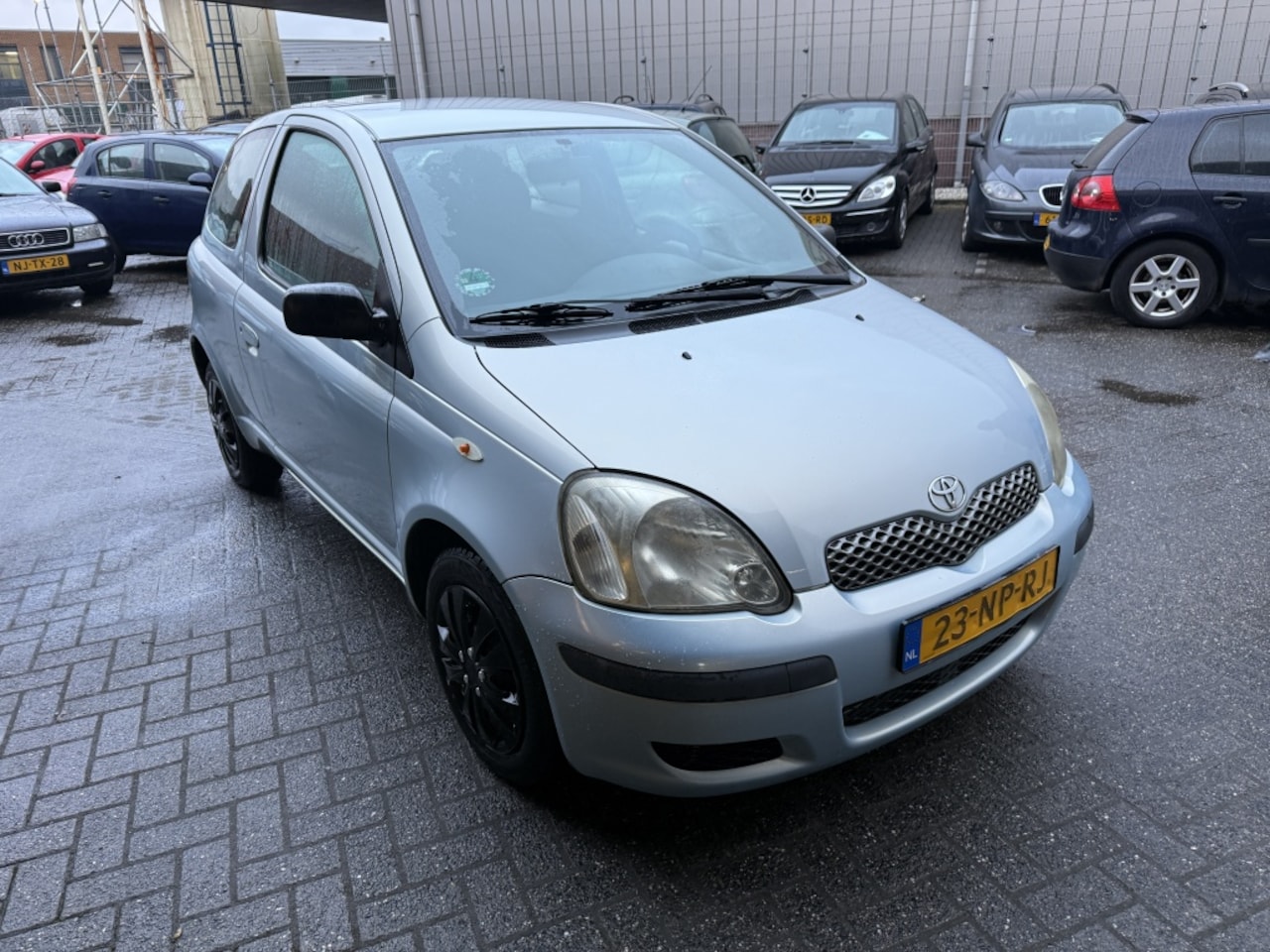 Toyota Yaris - 1.0 VVT-i Idols 1.0 VVT-i Idols - AutoWereld.nl