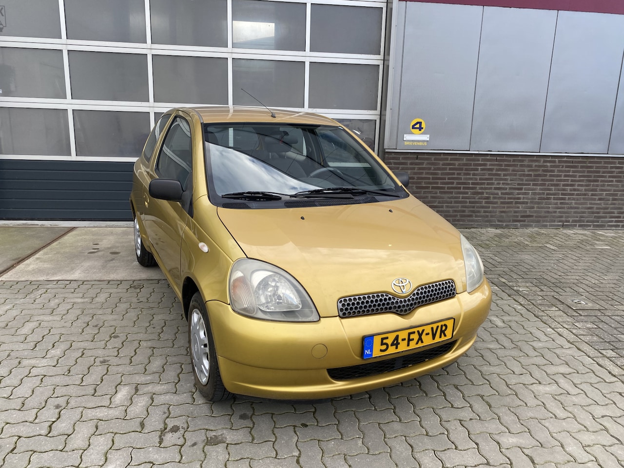 Toyota Yaris - 1.3-16V VVT-i Luna 1.3-16V VVT-i Luna - AutoWereld.nl