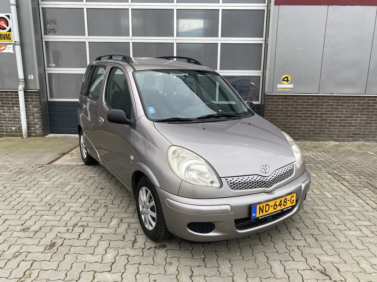 Toyota Yaris Verso - 1.3 VVT-i Terra 1.3 VVT-i Terra - AutoWereld.nl