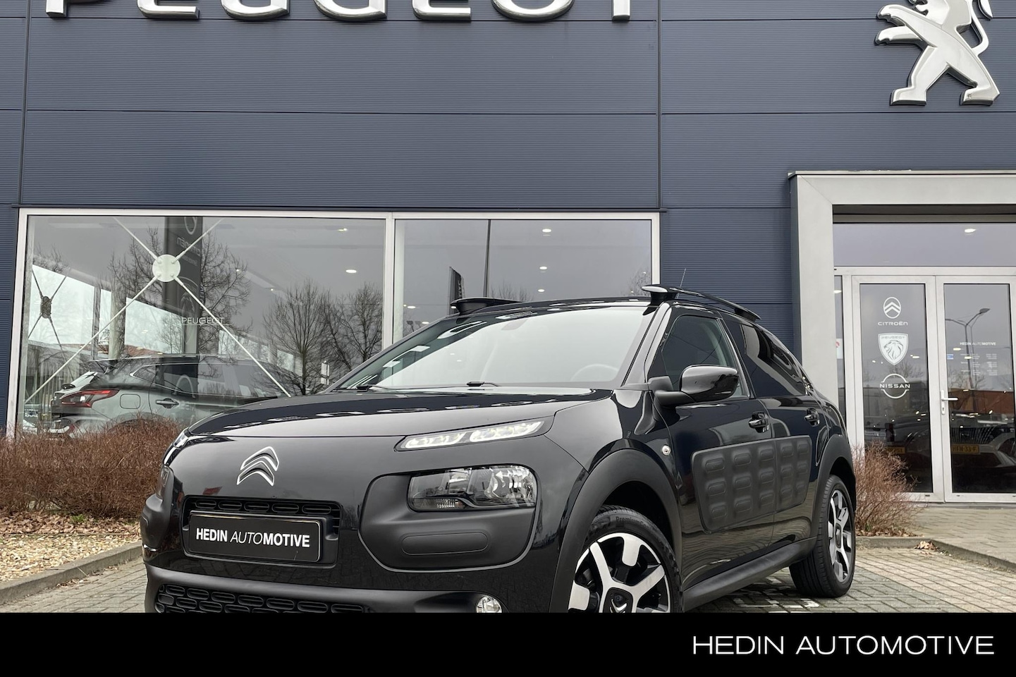 Citroën C4 Cactus - 1.2 PureTech Shine Climate, Camera, Nav, LMV, 110pk - AutoWereld.nl