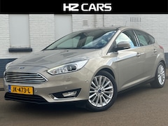 Ford Focus - 1.5 Titanium|Automaat|Trekhaak|Camera|Leder|Dodehoek|