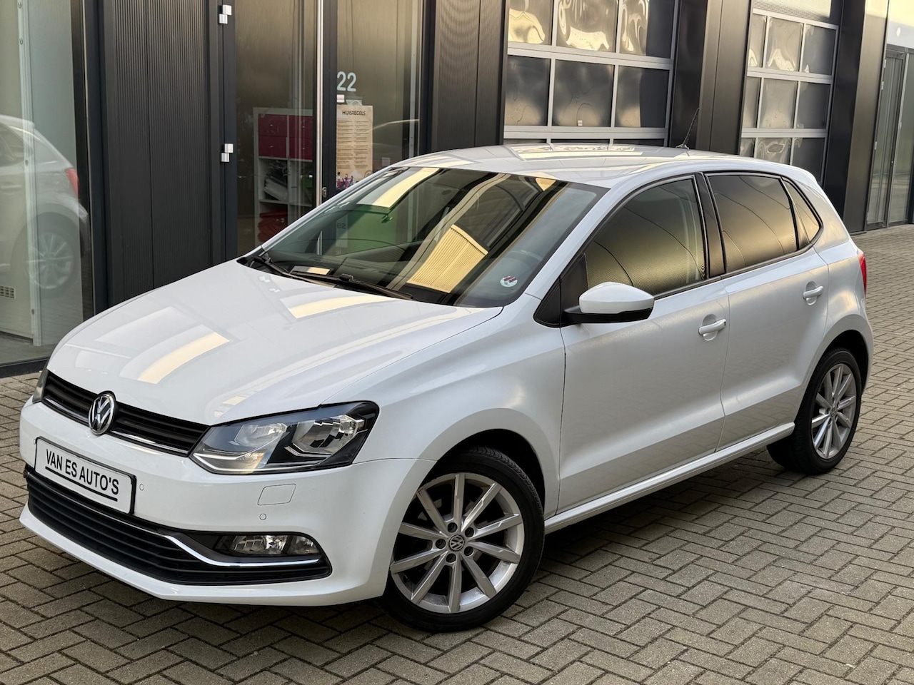 Volkswagen Polo - 1.0 TSI Highline Facelift - AutoWereld.nl