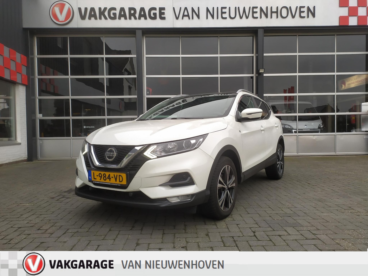 Nissan Qashqai - 1.3 DIG-T Design & Winter Pack - AutoWereld.nl