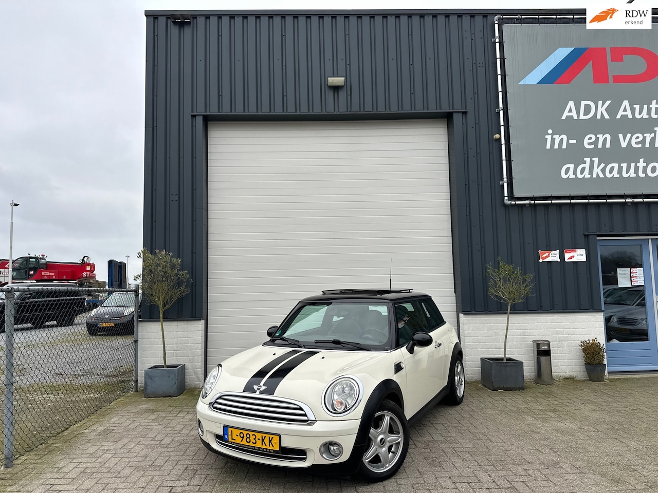 MINI Cooper - Mini 1.6 PANO/LEDER/STOELVERW/CLIMA/CRUISE - AutoWereld.nl