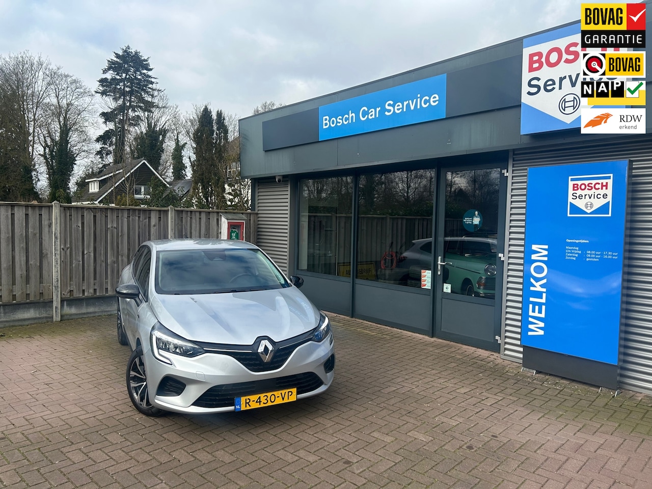 Renault Clio - 1.0 TCe 90 Equilibre Navi, LM Velgen, PDC, Donker getint glas - AutoWereld.nl