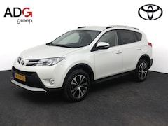 Toyota RAV4 - 2.0 Style 4WD | trekhaak | 1500kg trekgewicht | Cruise control | Electrische achterklep |