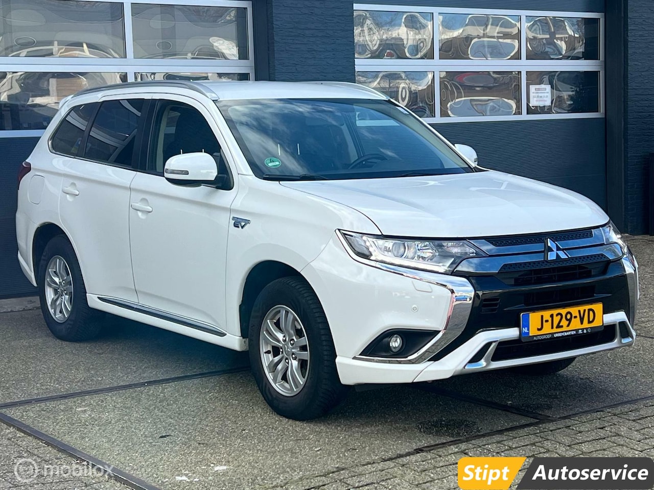 Mitsubishi Outlander - 2.4PHEV Pure/1eEIGENAAR/DEALERONDERHOUD - AutoWereld.nl