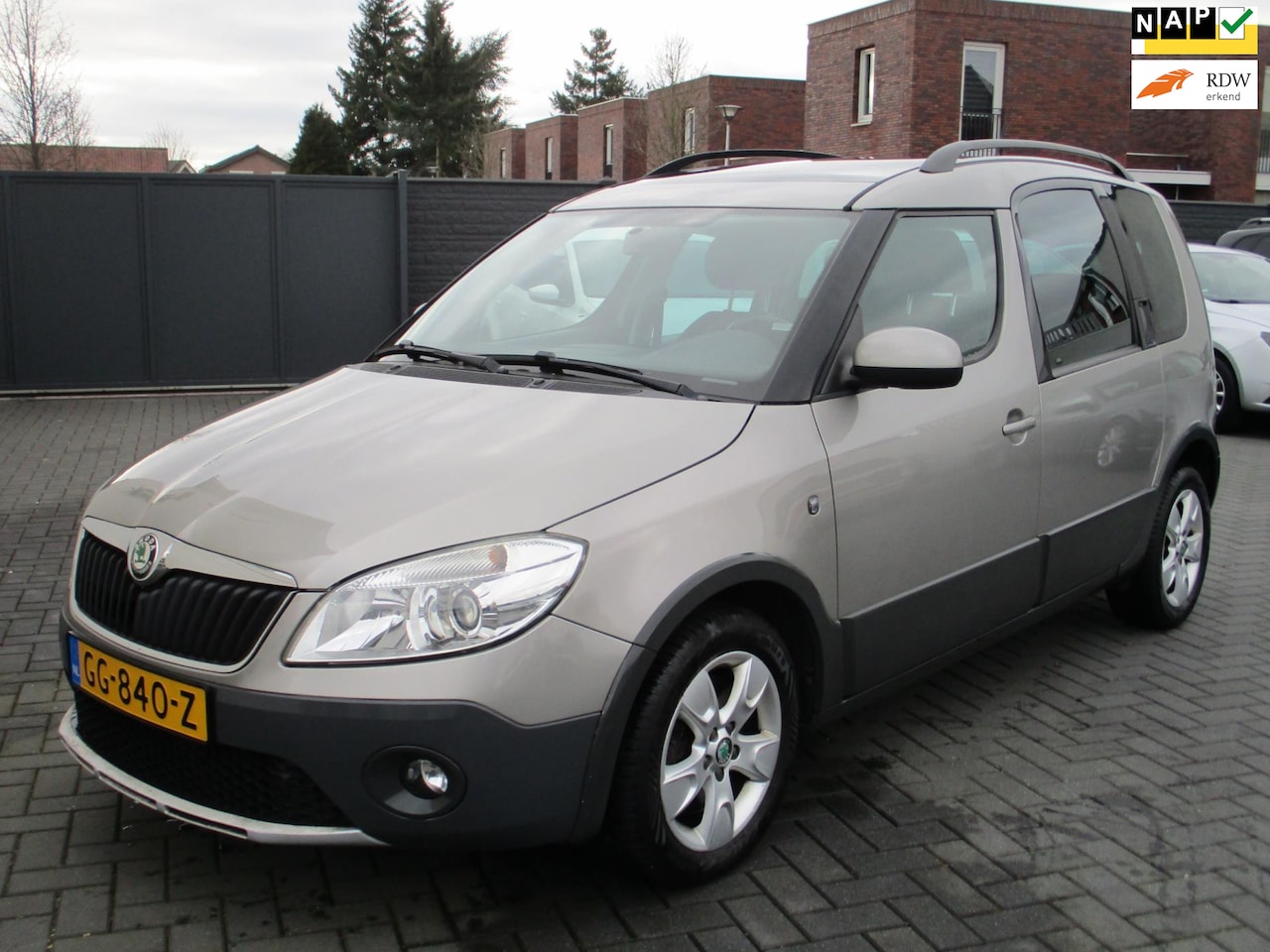 Skoda Roomster - 1.2 TSI Dynamic AUTOMAAT NAVI PANORAMA !! - AutoWereld.nl