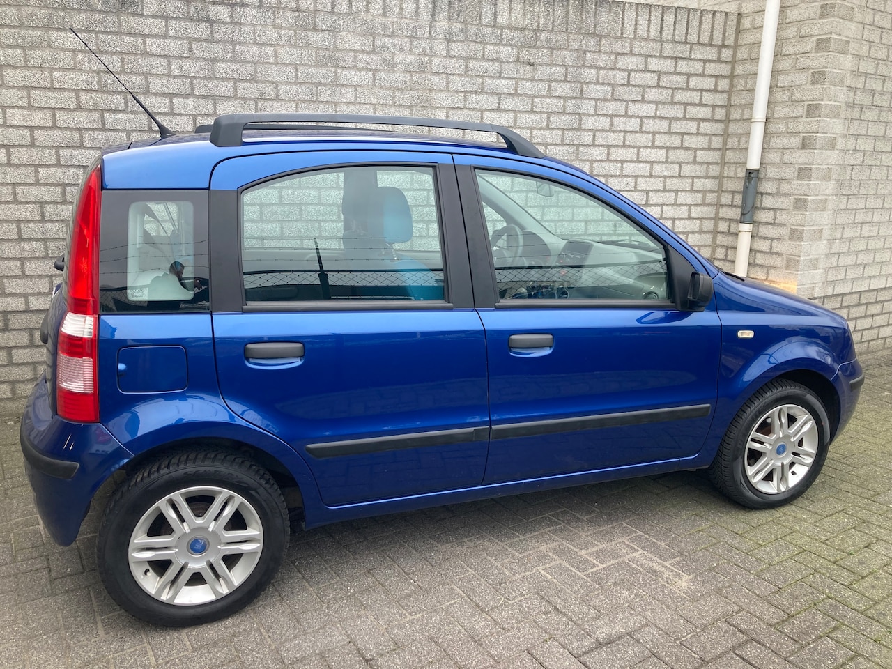 Fiat Panda - 1.2 Sportsound 5-drs Airco Nieuwe Banden en Distributie!