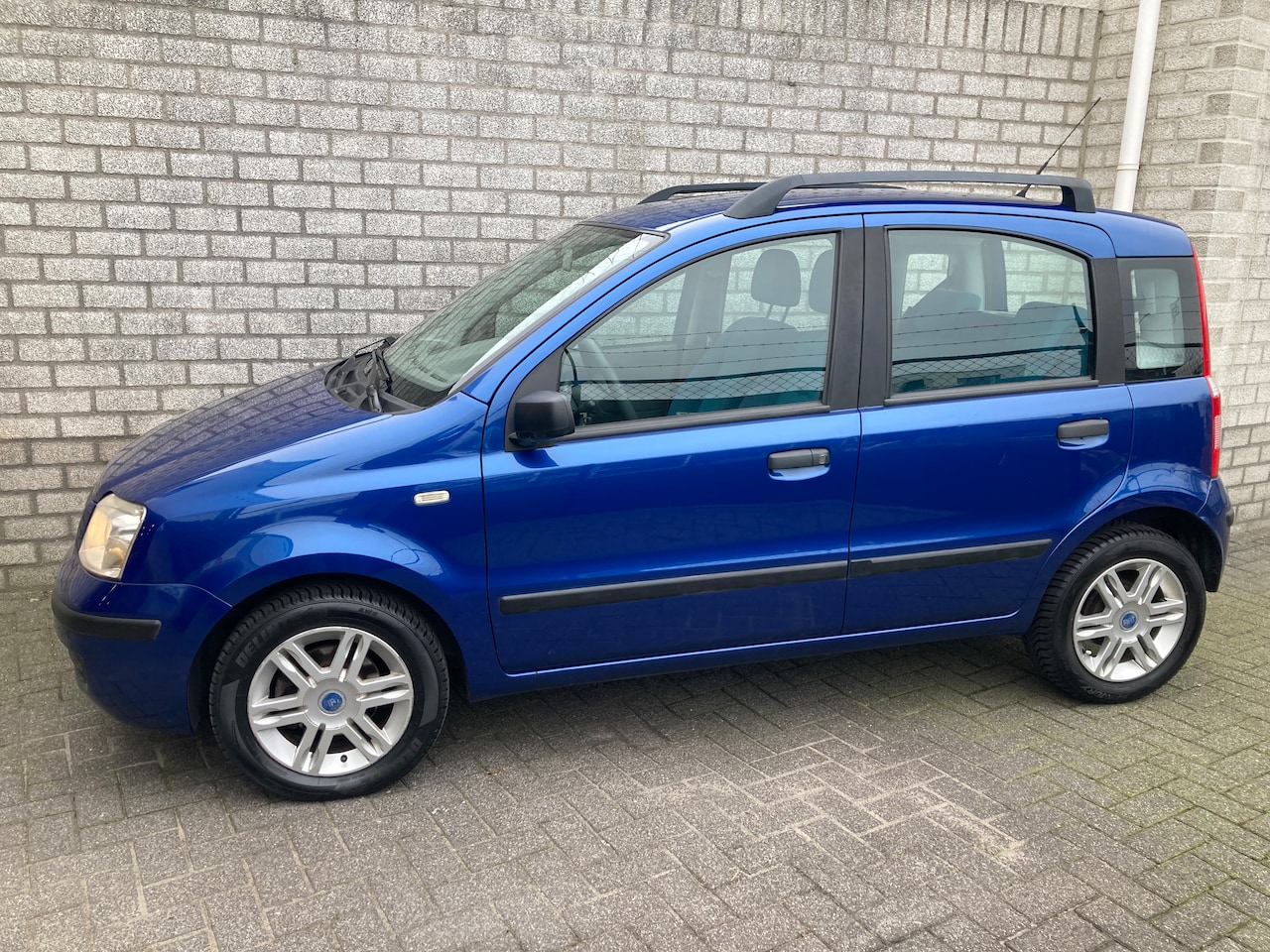Fiat Panda - 1.2 Sportsound 5-drs Airco Nieuwe Banden en Distributie!