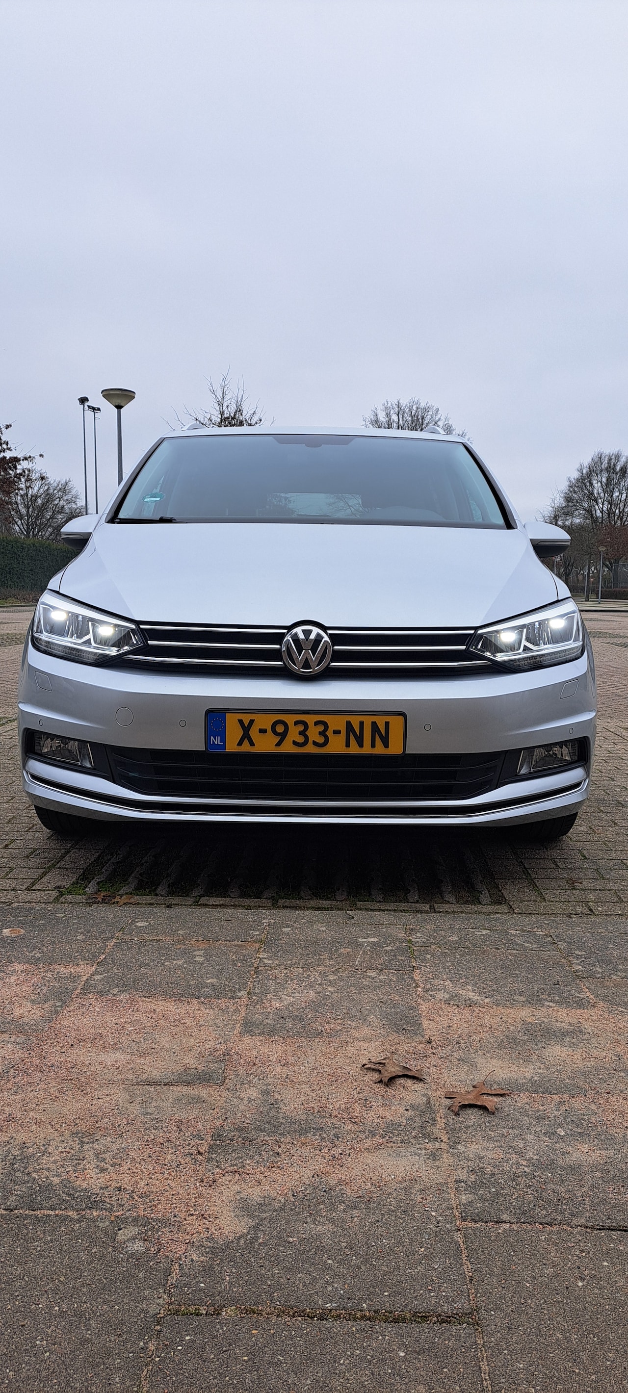 Volkswagen Touran - 1.2 TSI Highline Business R - AutoWereld.nl