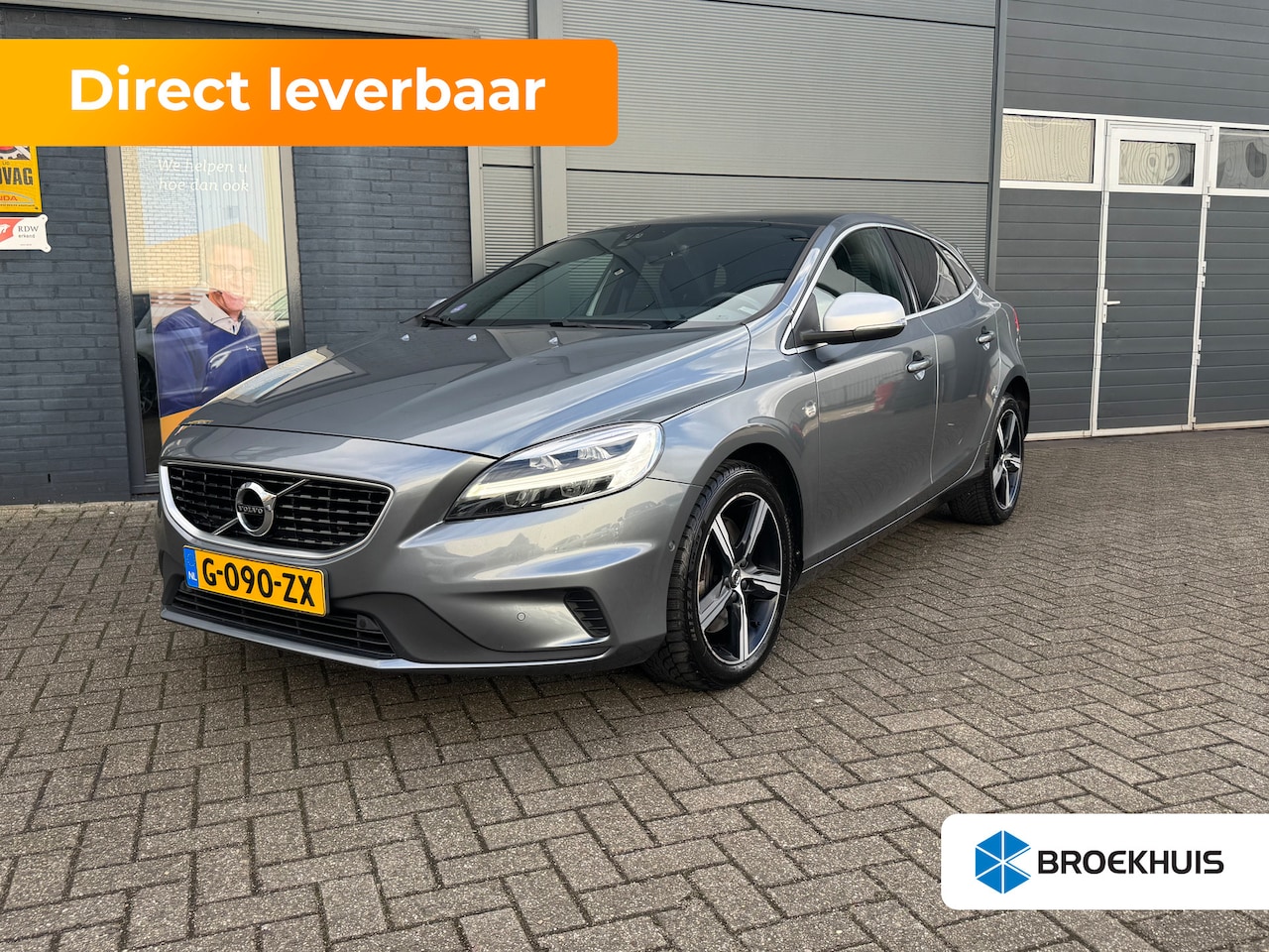 Volvo V40 - 1.5 T3 Polar+ Sport | R-Design exterieur | cruise control | panoramadak - AutoWereld.nl