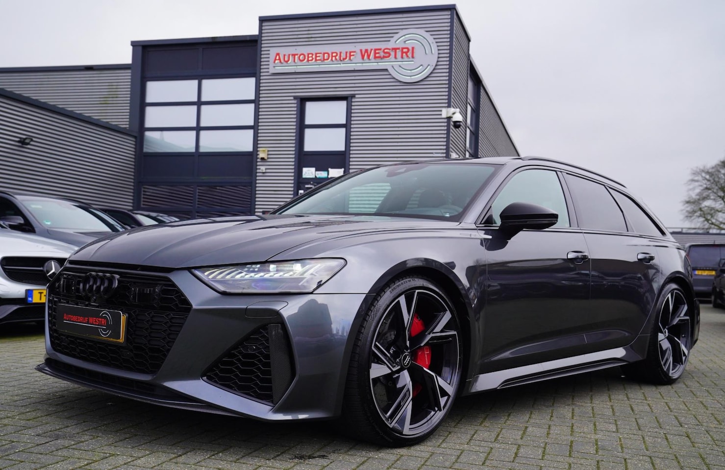 Audi RS6 - Avant RS 6 TFSI Quattro | Keramisch | Carbon Package | Bang&Olufsen 3D| Rode stiksels | St - AutoWereld.nl