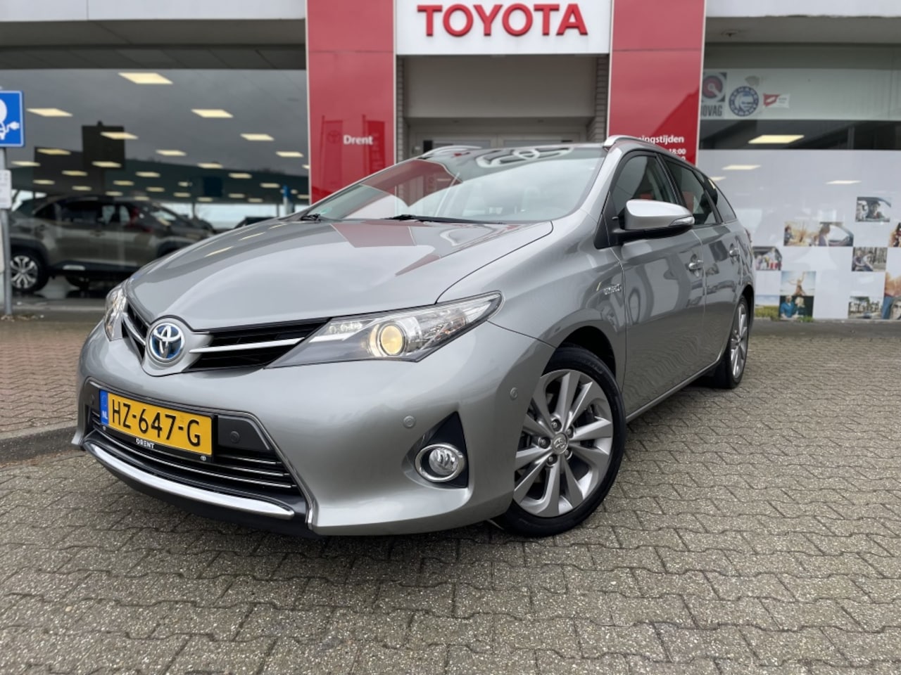 Toyota Auris Touring Sports - 1.8 Hybrid Executive | Trekhaak | Navi | Cruise Control - AutoWereld.nl