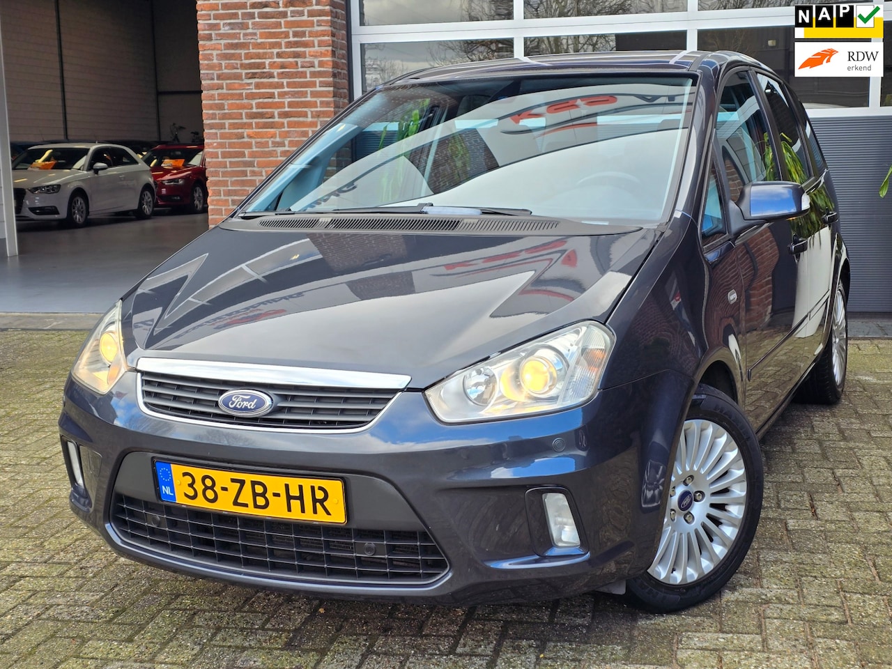 Ford C-Max - 1.8-16V Titanium Apk |Youngtimer |Nap |Pano |Trekhaak - AutoWereld.nl